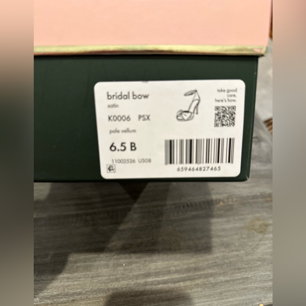 Brand New Kate Spade Blush Satin Heels with Bow - Picture 5 of 13